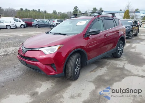 2018 Toyota Rav4 Le z USA, uszkodzony, nr VIN 2T3BFREV5JW752435
